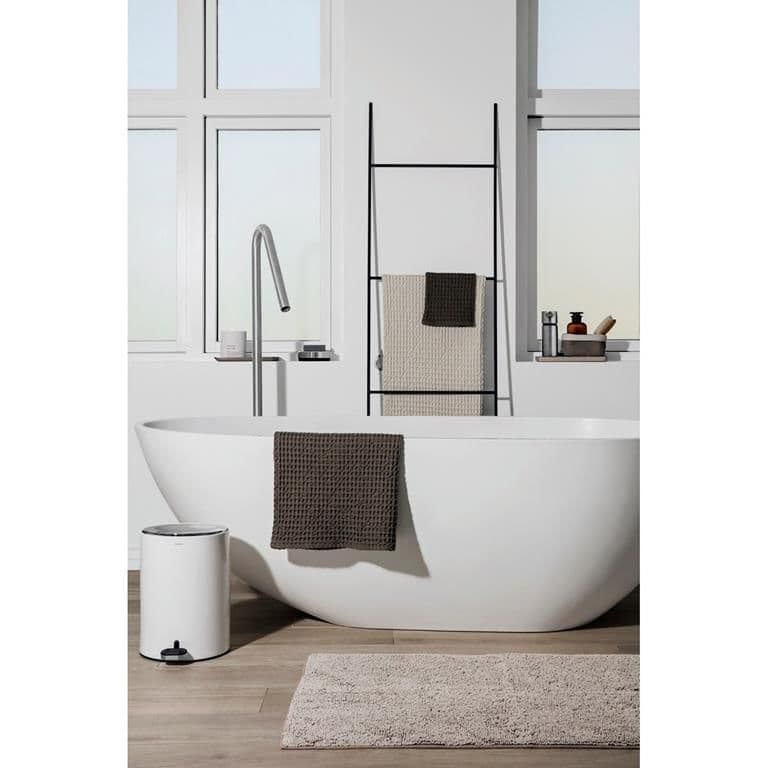 BLOMUS Закачалка за кърпи тип „стълба“ FERA – цвят черен