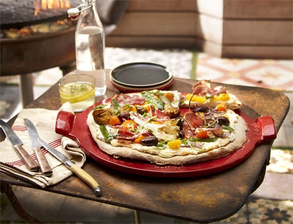 EMILE HENRY Керамична плоча за пица „SMOOTH PIZZA STONE“ – Ø 36,5 см – цвят червен