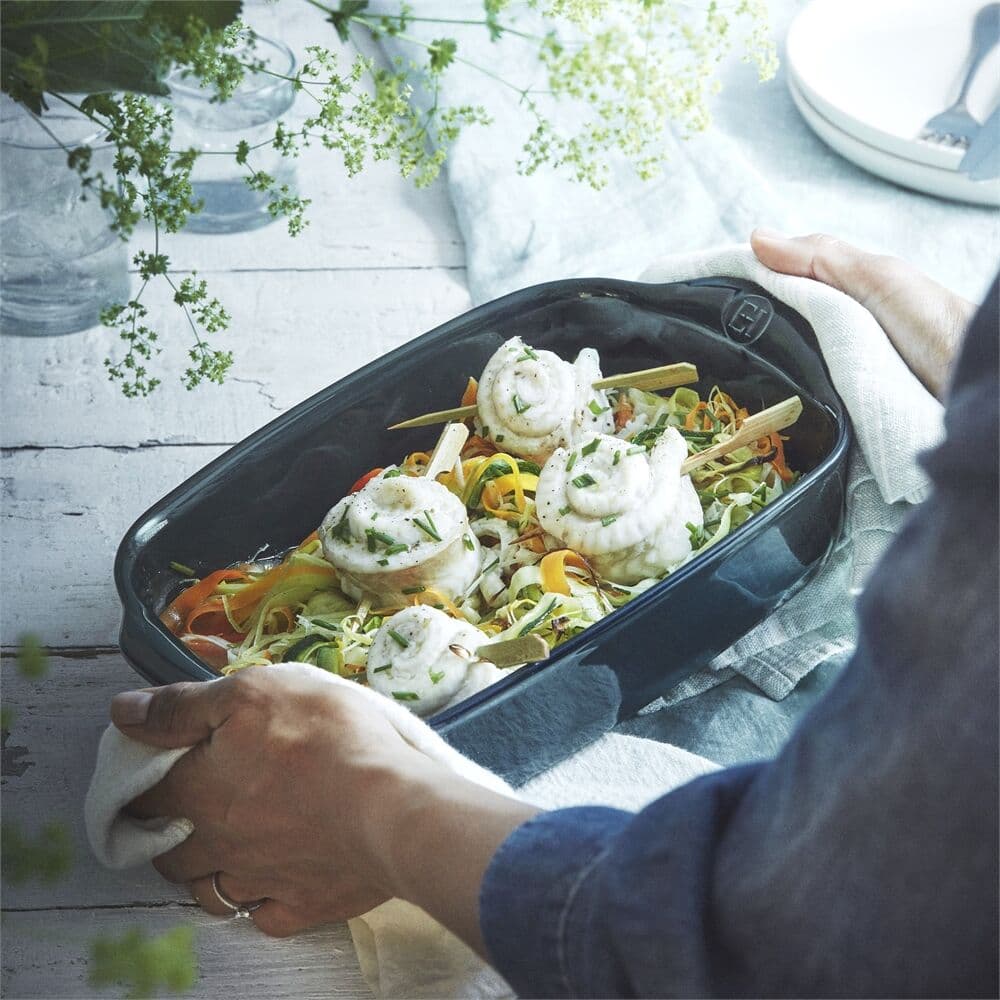 EMILE HENRY Керамична тава „LARGE RECTANGULAR OVEN DISH“ – 42х28 см – цвят зелен кедър