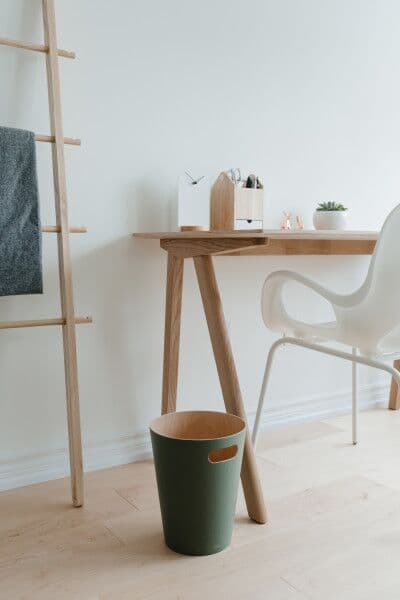 UMBRA Кошче за боклук “Woodrow“ 7,5 л. – цвят смърч