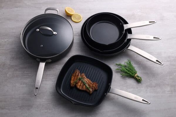 “ZYLISS COOK ULTIMATE PRO CERAMIC“ – Индукционен грил тиган с керамично покритие – 26 х 26 см.