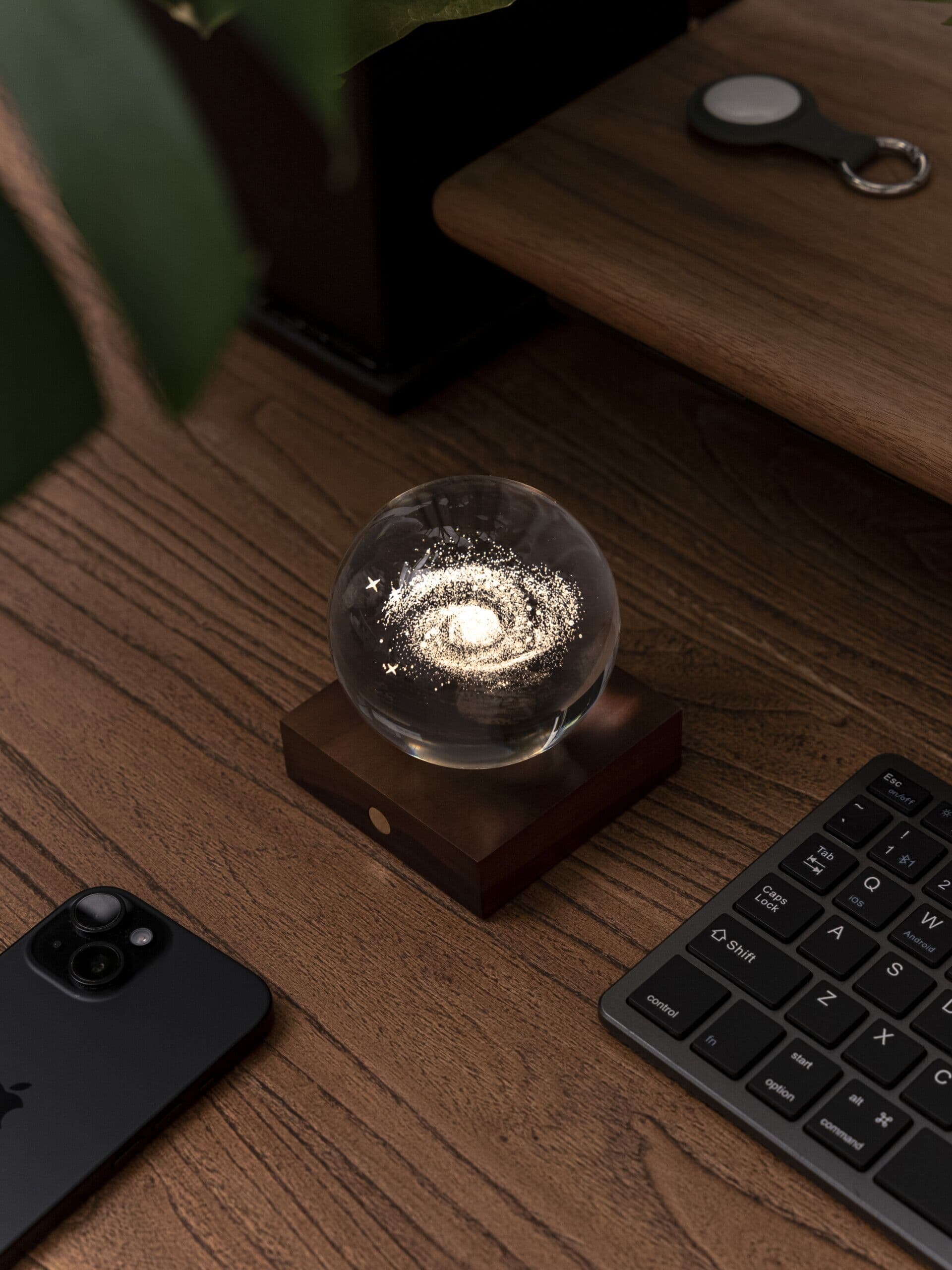 GINGKO 3D Смарт лампа “Amber Crystal“ – Галактика