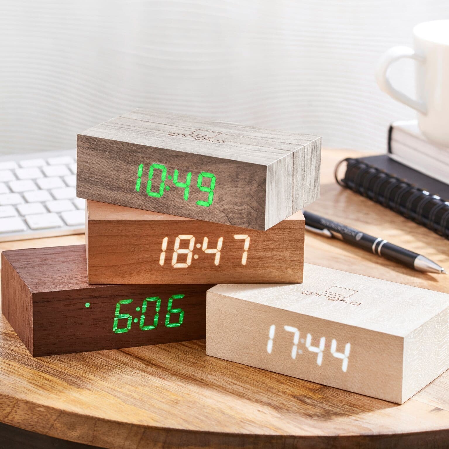 GINGKO Часовник с будилник “Flip Cilck Clock“ – черен