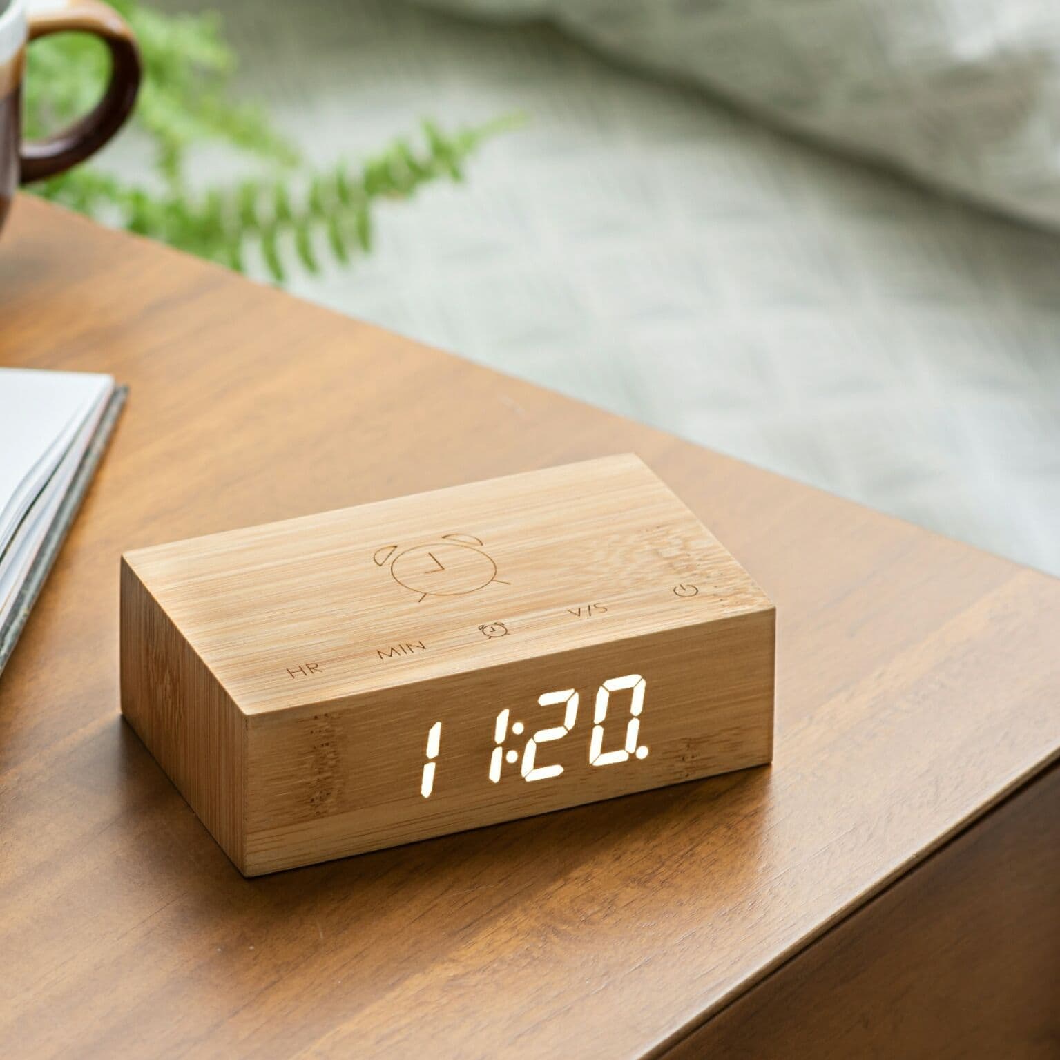 GINGKO Часовник с будилник “Flip Cilck Clock“ – бамбук