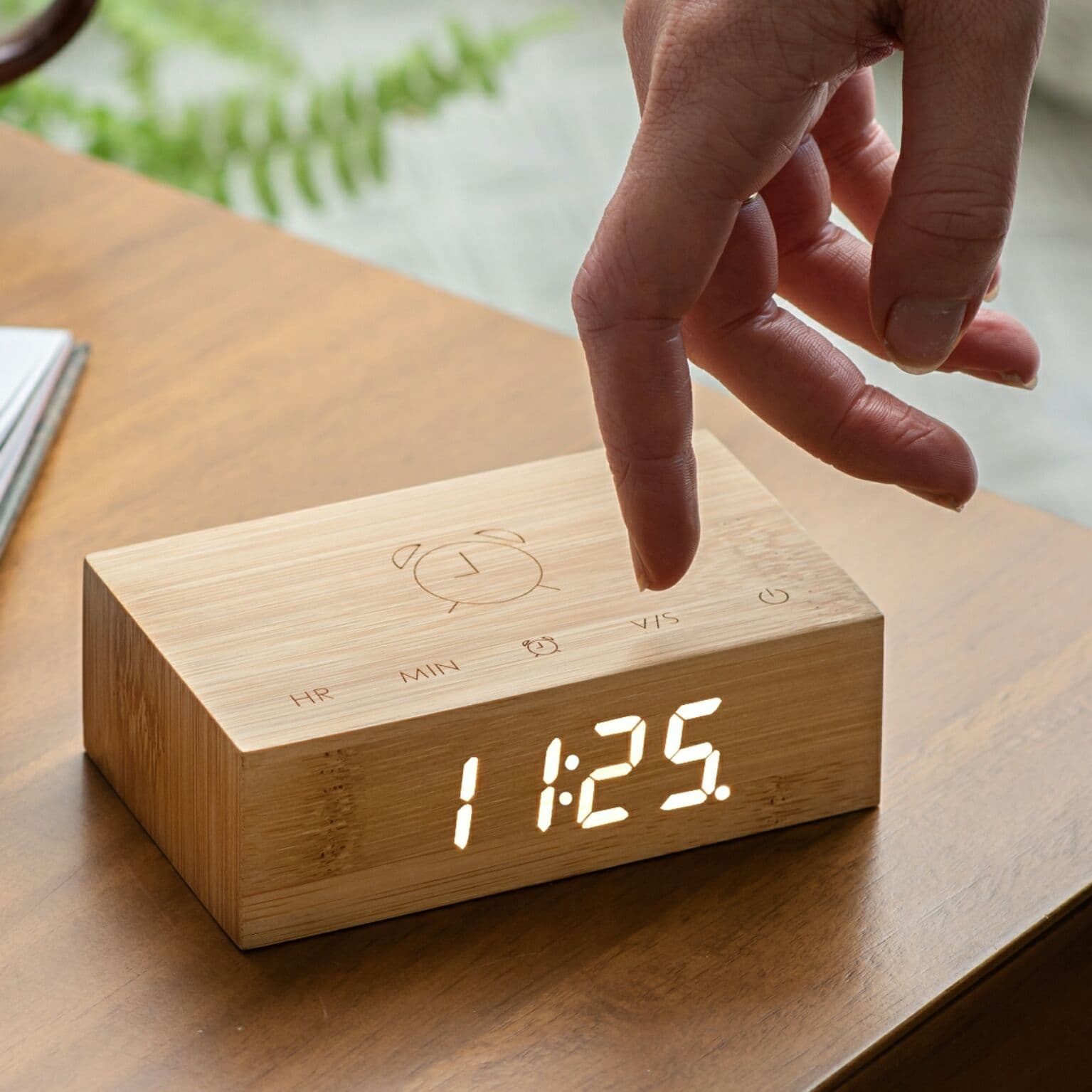 GINGKO Часовник с будилник “Flip Cilck Clock“ – бамбук