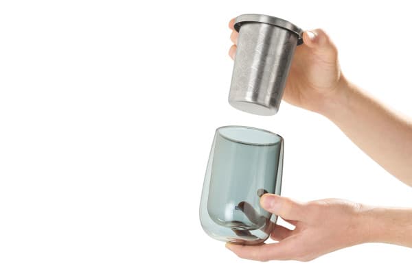 AdHoc Двустенна чаша с инфузер за чай Fusion Glass - 400 мл. - сиво стъкло - снимка 3