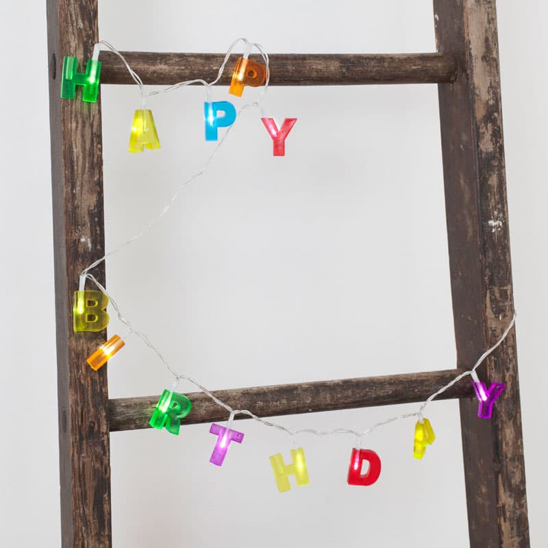 Гирлянд със светещи букви Happy Birthday