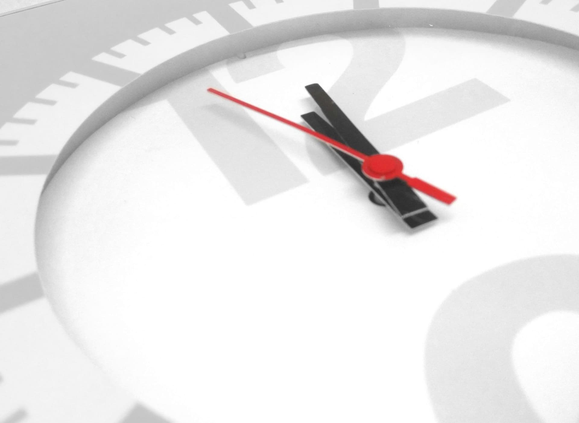 Nerthus Кухненска везна с часовник