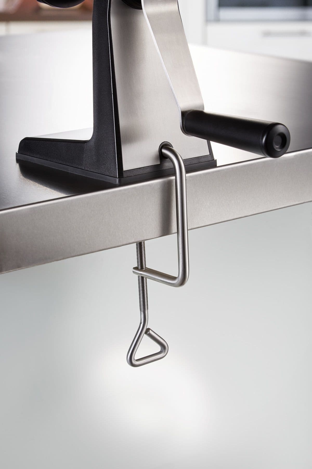 GEFU Комбинирана ръчна месомелачка с приставки “TRANSFORMA“