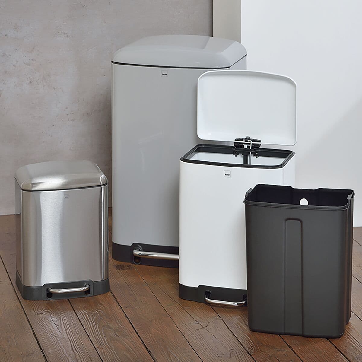 KELA Кош за отпадъци с педал “Davino“ – бял – 30 л.