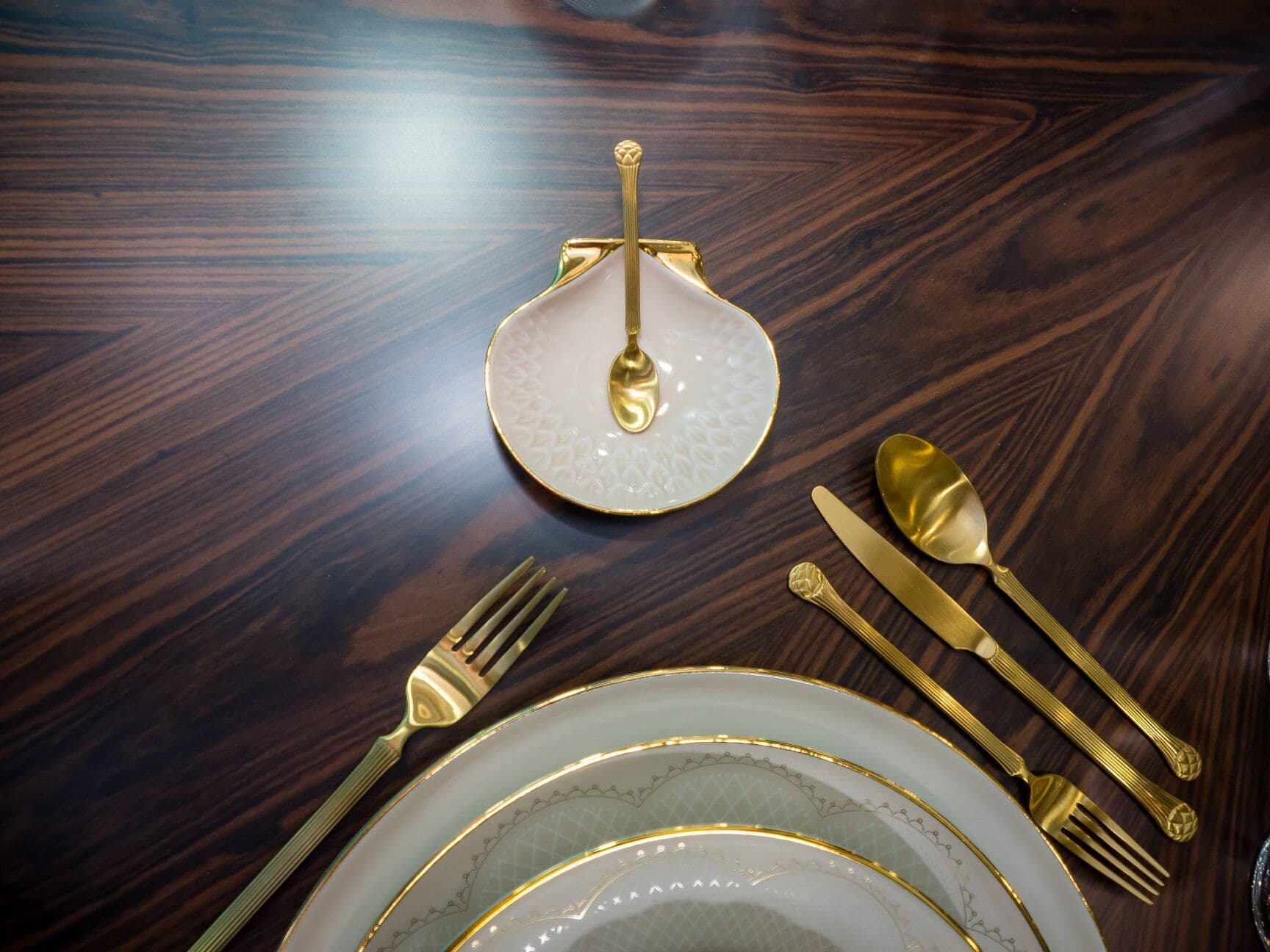 HERDMAR Комплект прибори за хранене “PARAGON“- 51 части – позлатени / мат