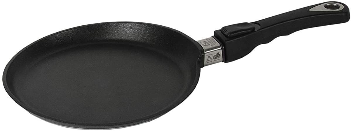 AMT Gastroguss Тиган за палачинки – Ø 24, височина 1 см, с мобилна дръжка