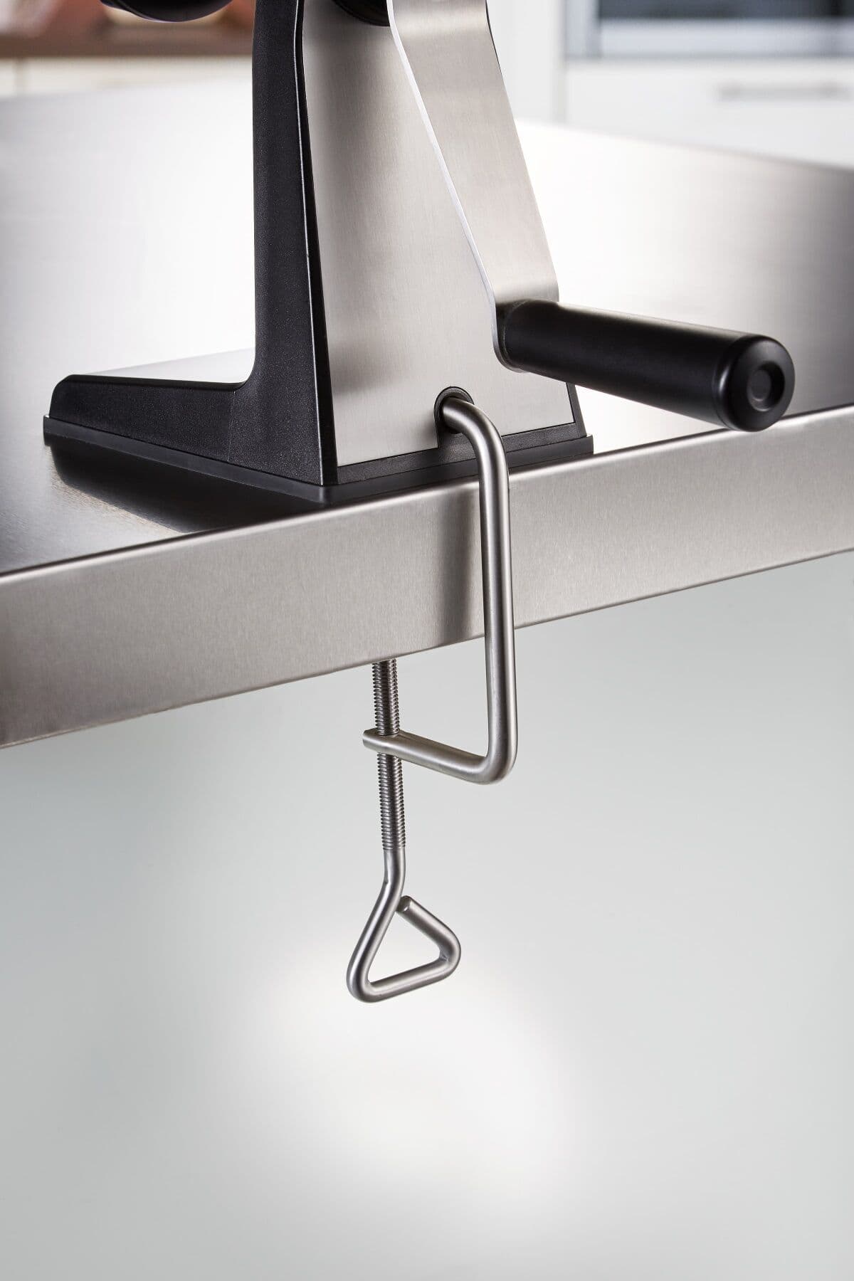 GEFU Комбинирана ръчна месомелачка с приставки “TRANSFORMA“