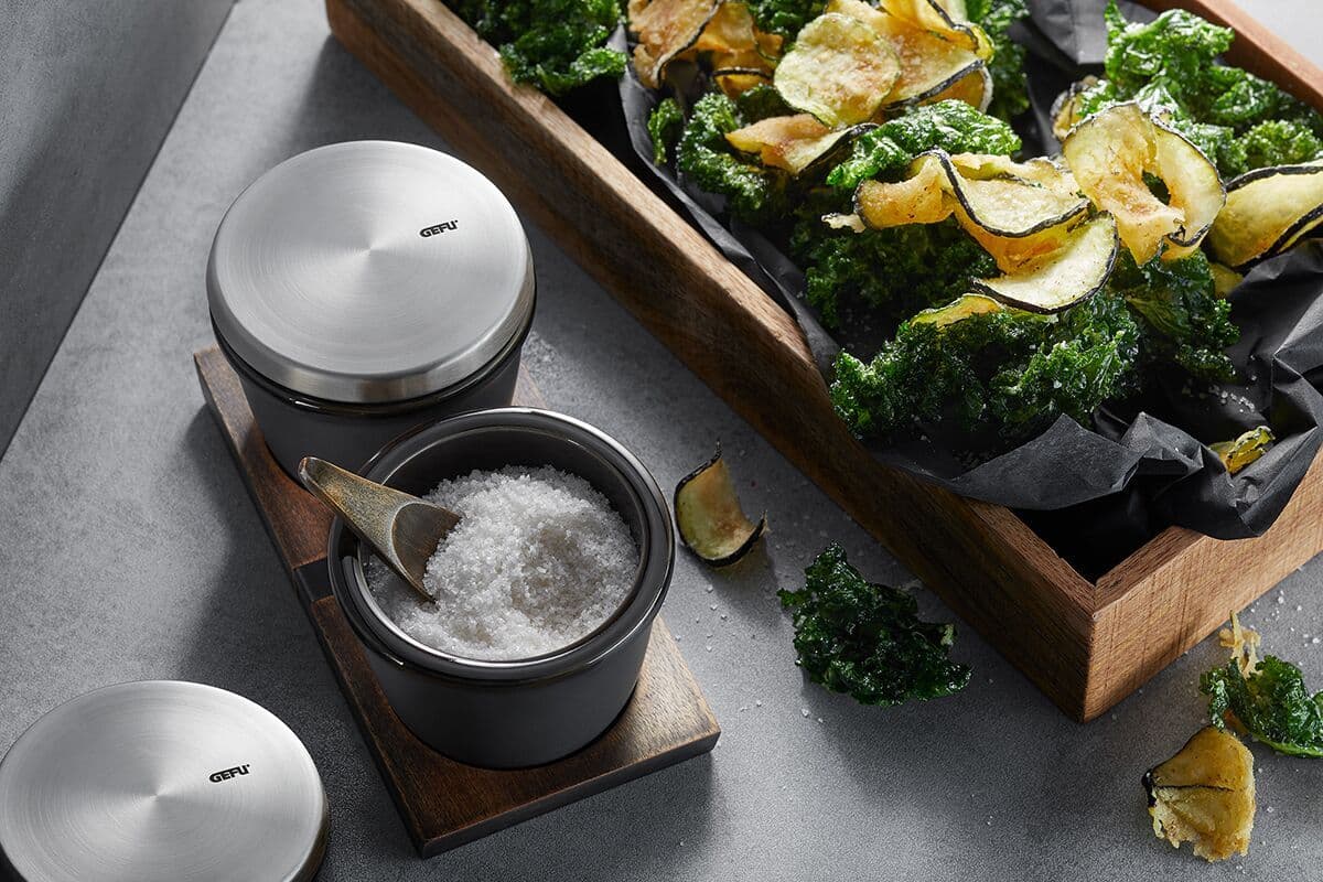 GEFU Канистер за сол или подправки X-PLOSION® – цвят черен / инокс