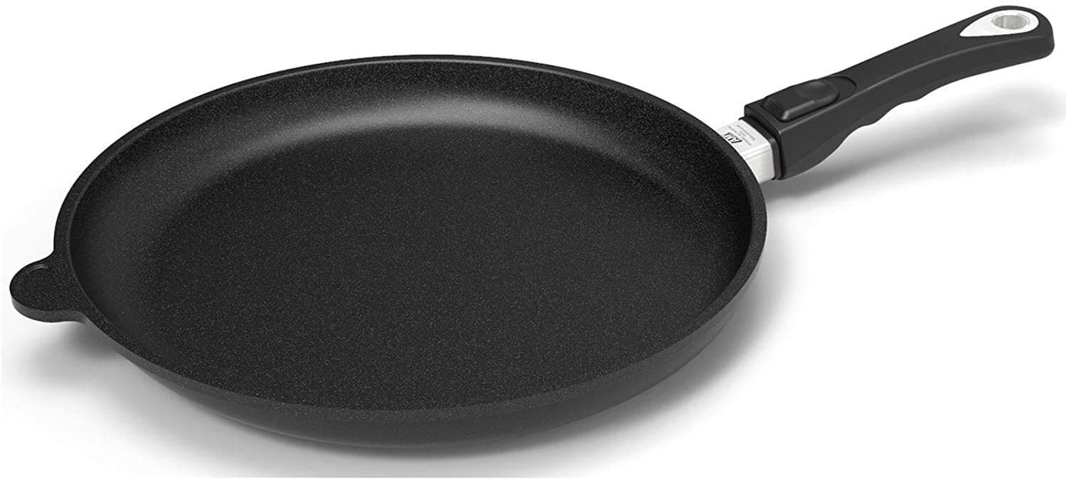 AMT Gastroguss Тиган плитък индукционен Ø 32 см, височина 4 см, с мобилна дръжка