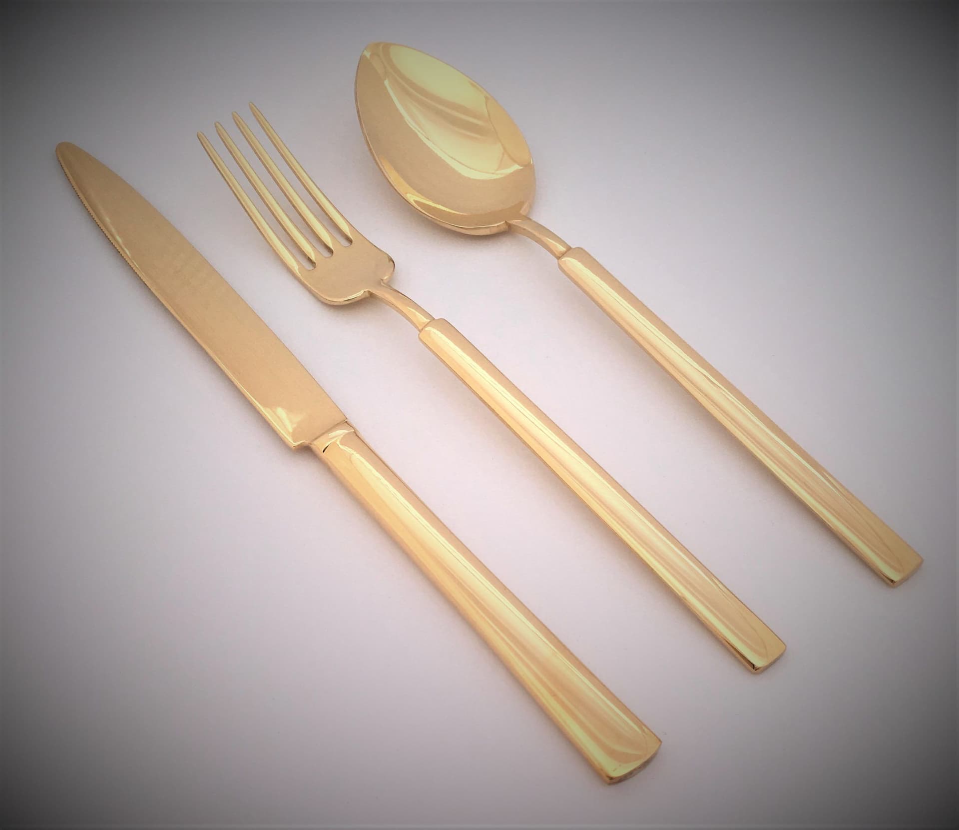 HERDMAR Комплект прибори за хранене “VINTAGE“- 36 части – позлатени / гланц