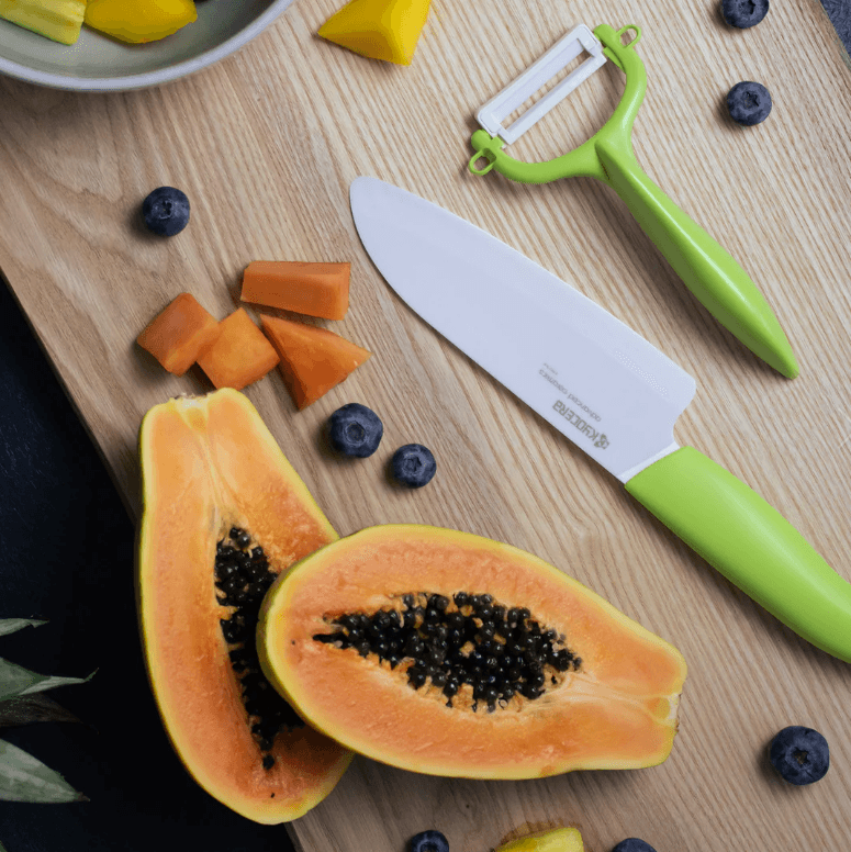 KYOCERA Комплект керамичен нож серия „GEN“ и белачка – цвят зелен