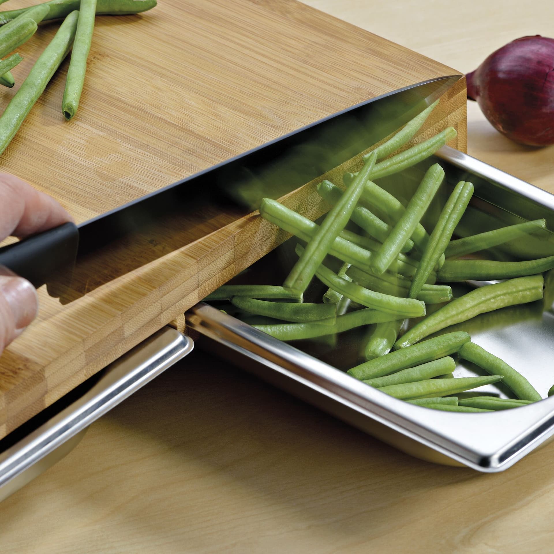 KELA Бамбукова дъска за рязане със стоманен контейнер “Kenina“ – 36×46 см.