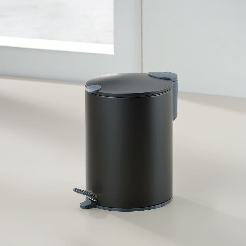KELA Кош за отпадъци с педал “Mats“ – черен – 3 л.