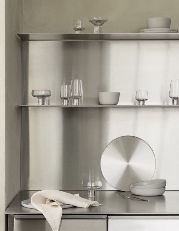 BLOMUS Табла/поднос PEASY, размер L – цвят инокс