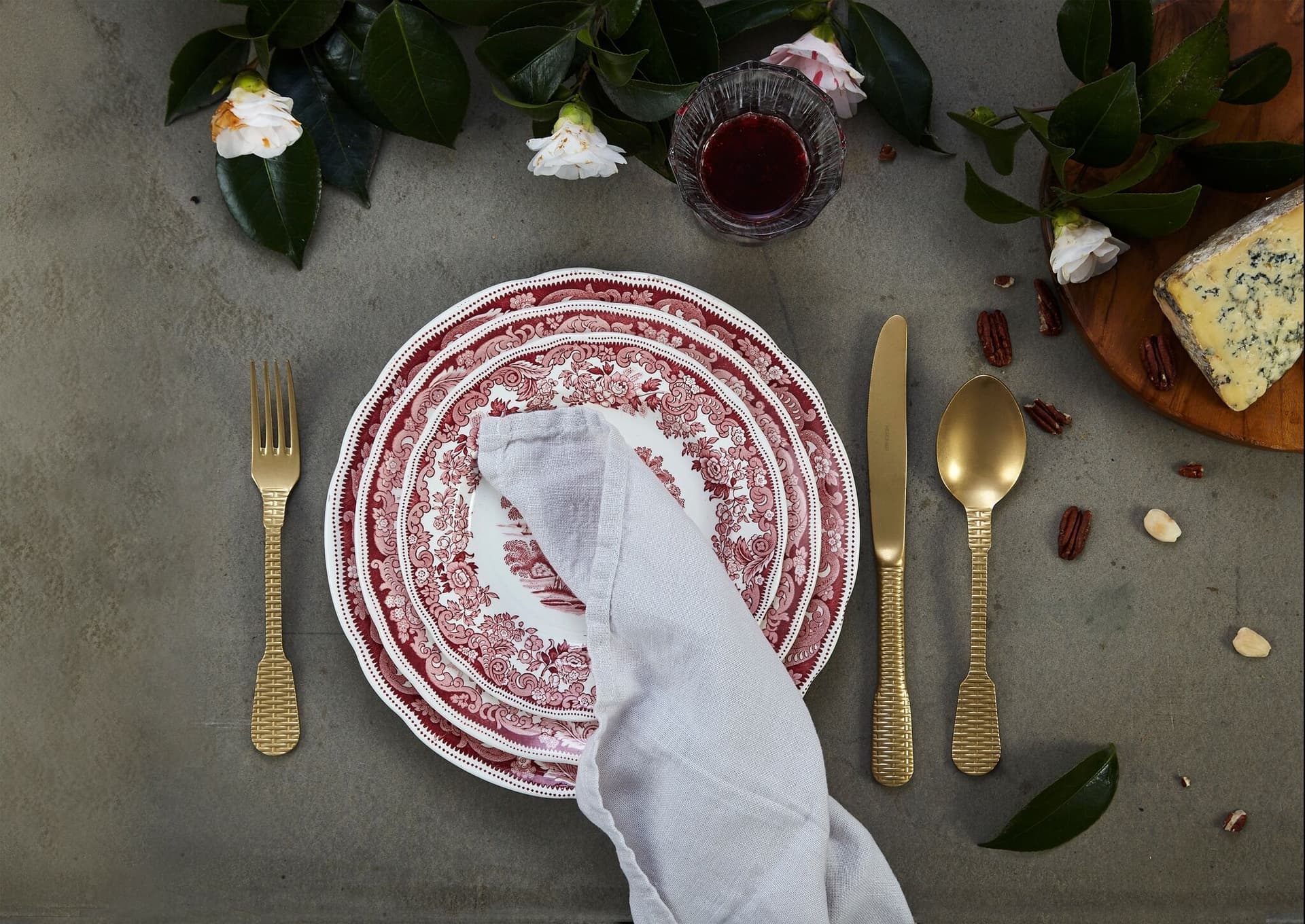 HERDMAR Прибори за хранене “OSIER“- 24 части – позлатени мат