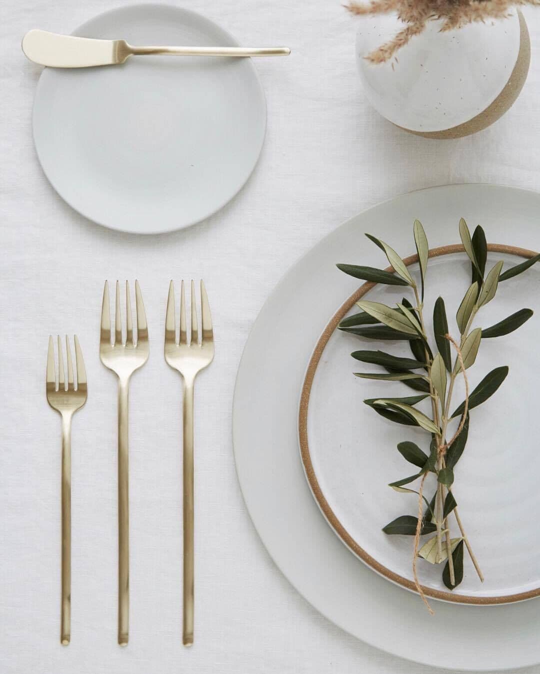 HERDMAR Прибори за хранене “STICK“- 24 части – позлатени мат