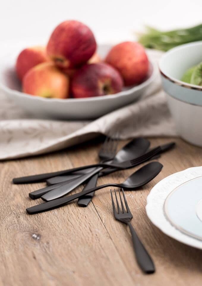 HERDMAR Прибори за хранене “LIZZ“- 24 части – черен мат