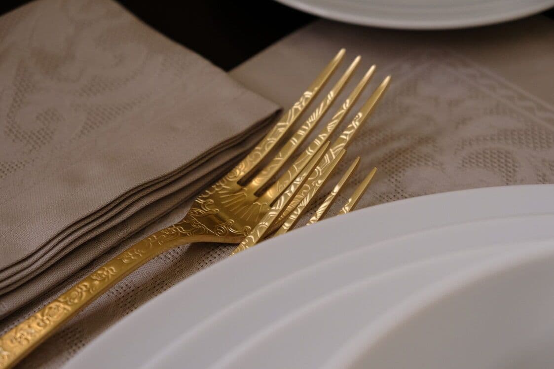 HERDMAR Прибори за хранене “SANTAMARTA“- 24 части – позлатени мат