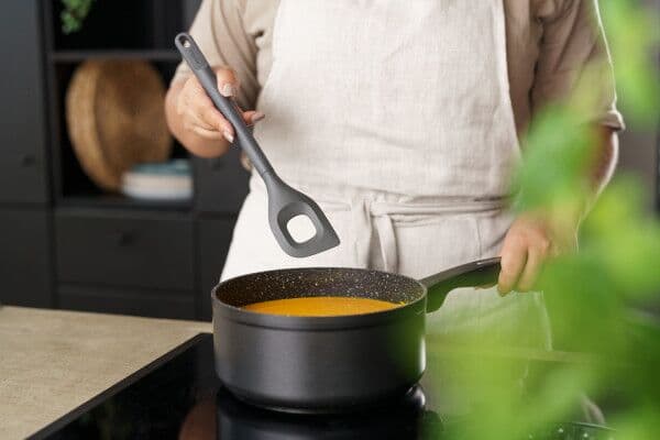 ZYLISS Лъжица с отвор – сива