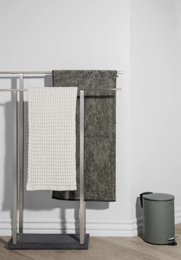 BLOMUS Стояща закачалка за кърпи MENOTO – матирана