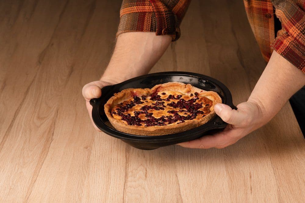 MAKU Кръгла силиконова форма със стоманен ръб