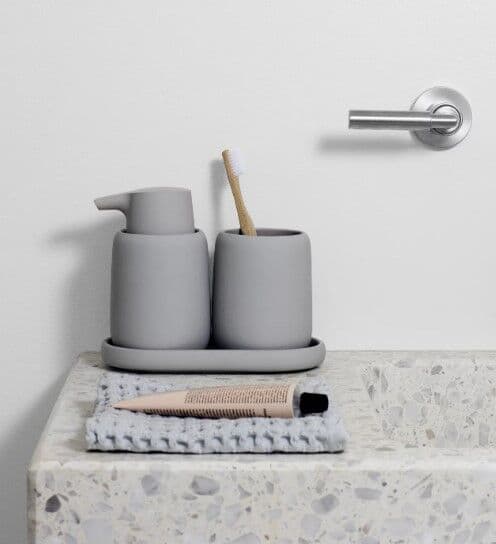 BLOMUS Диспенсър за течен сапун “SONO“- цвят светло сив (Micro Chip) – 250мл.