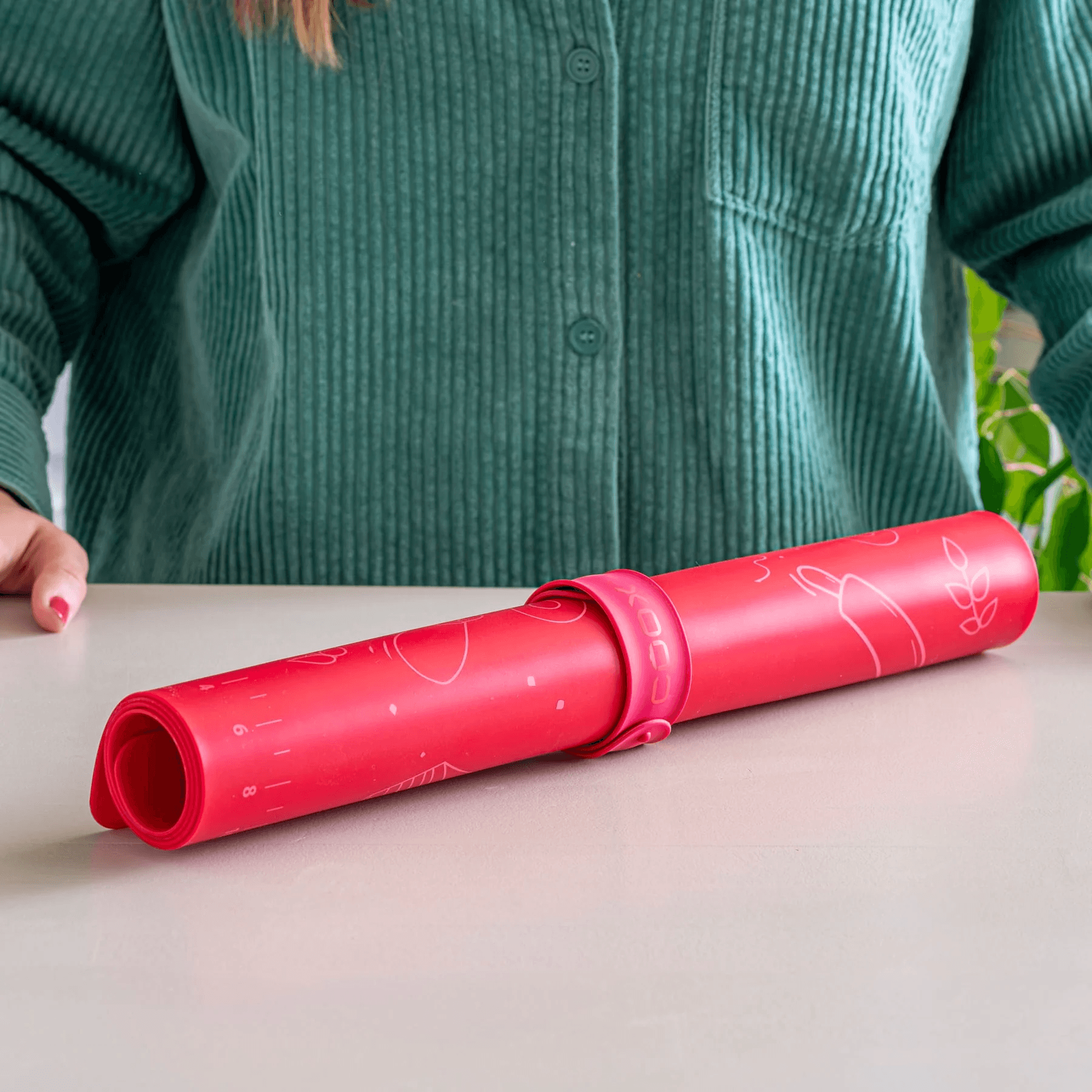 COOX Силиконова подложка за печене и разточване – размер XL – 60х40 см. – червена