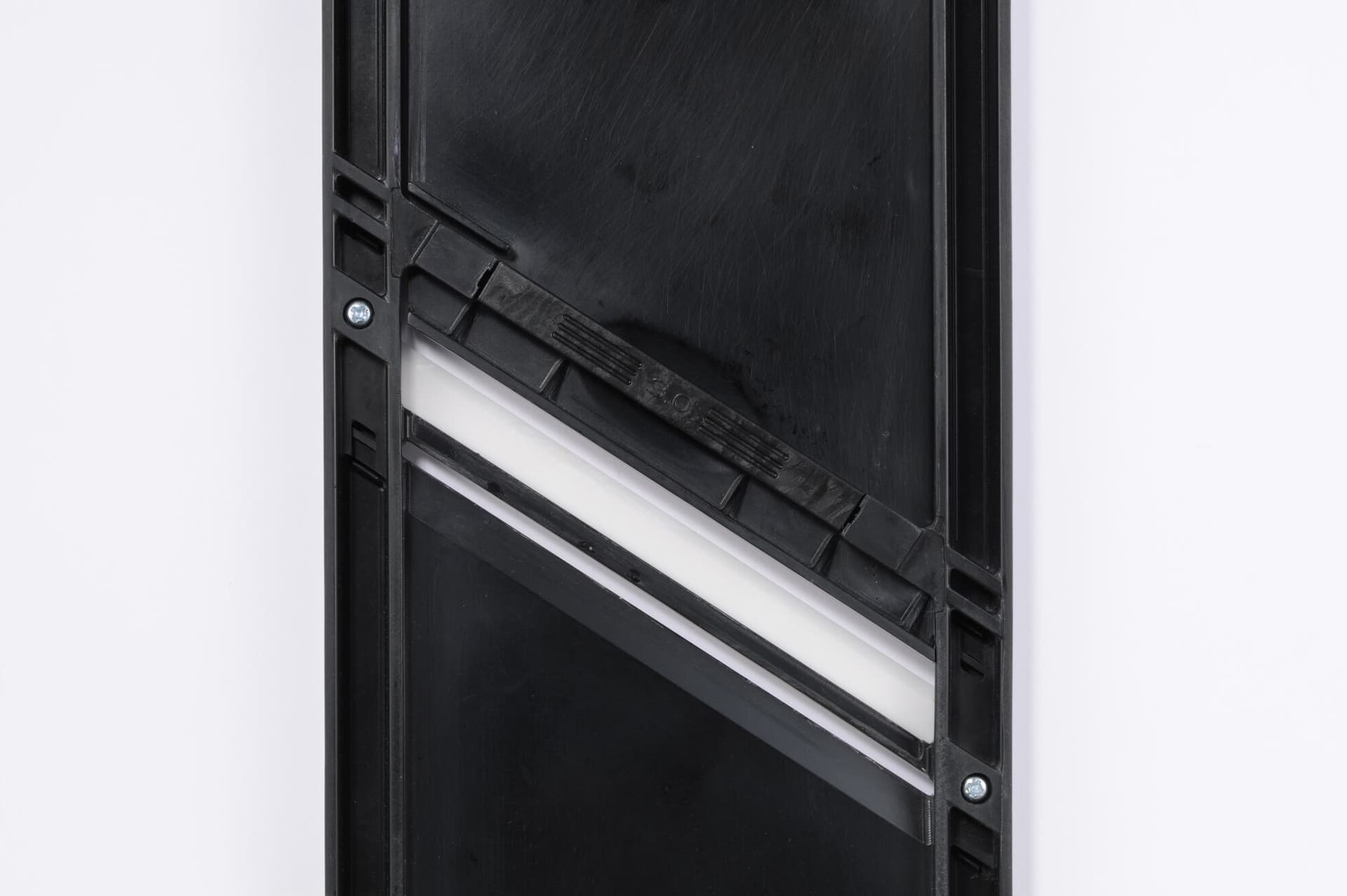 KYOCERA Широко ренде с регулиране и предпазна шапка – черно