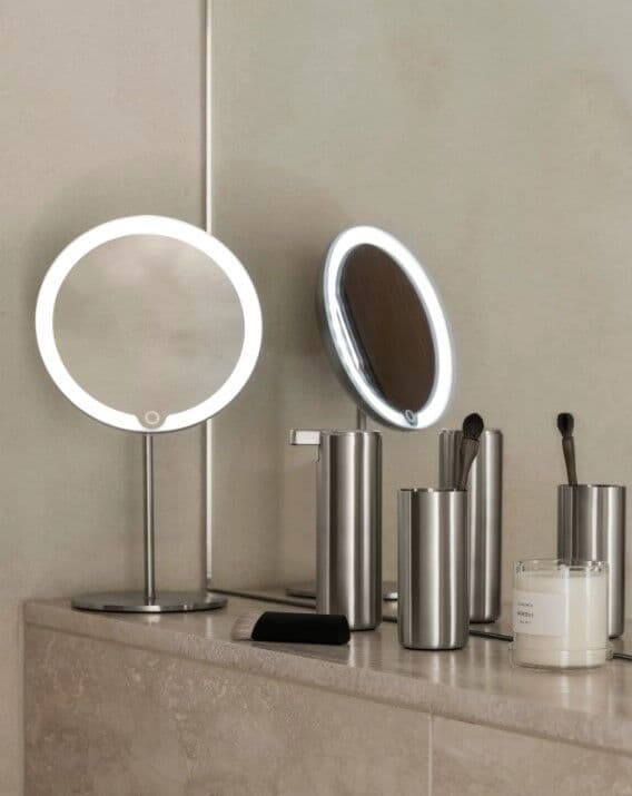 BLOMUS Увеличително огледало MODO с LED светлина – инокс мат