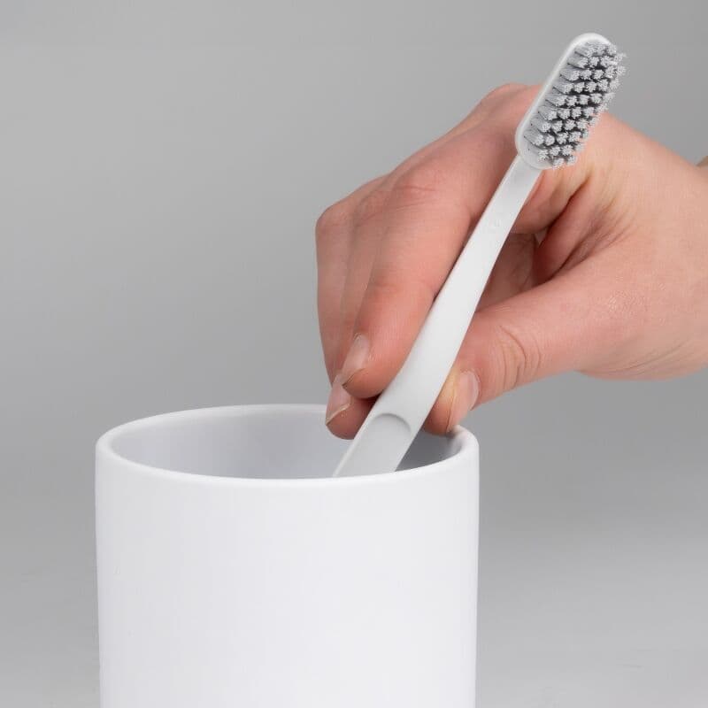 KELA Поставка/Чаша за четки за зъби “Sana“ – бяла