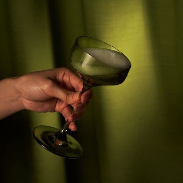 VISKI Кристални чаши за коктейли купе “Nouveau“ 2 бр. – цвят градински чай – 192 мл.