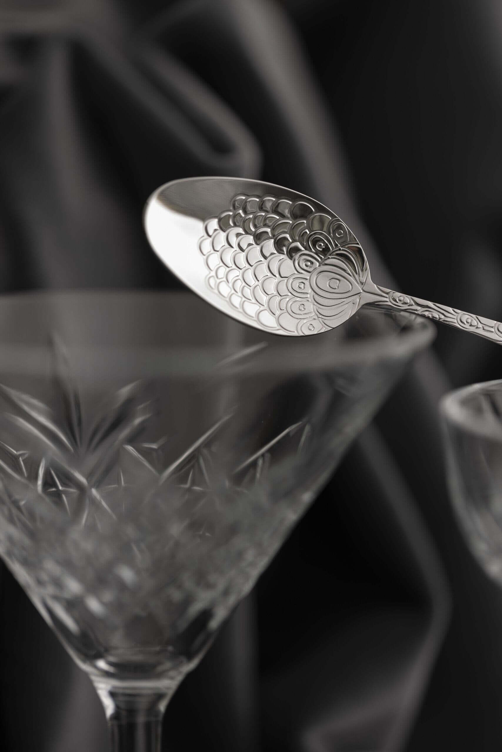 HERDMAR Прибори за хранене “PAVO“ – 24 части