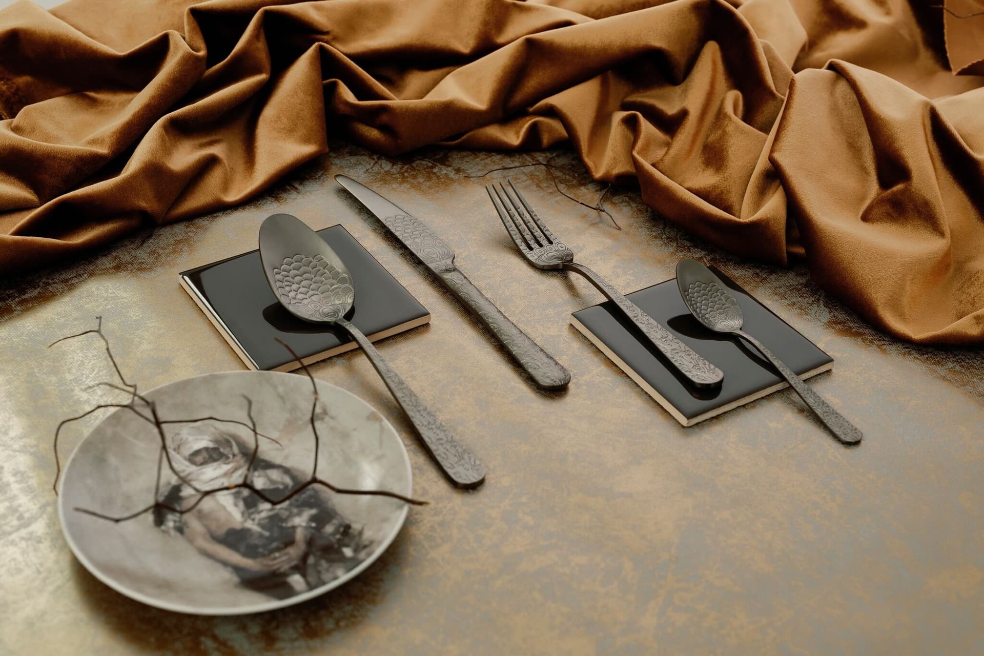 HERDMAR Прибори за хранене “PAVO“- 24 части – черен мат