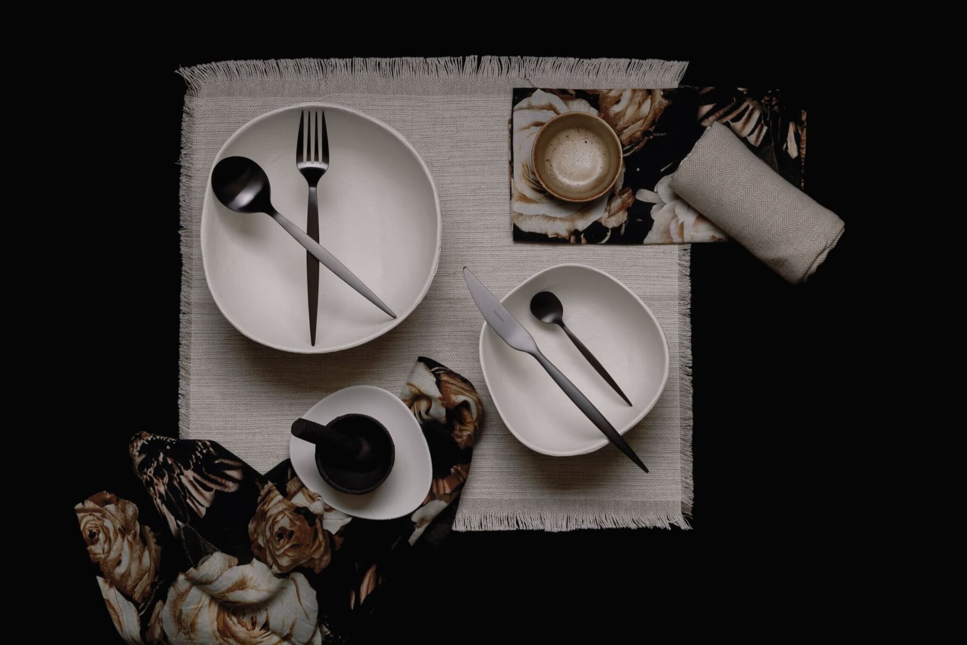 HERDMAR Прибори за хранене “KOS“- 24 части – черен мат