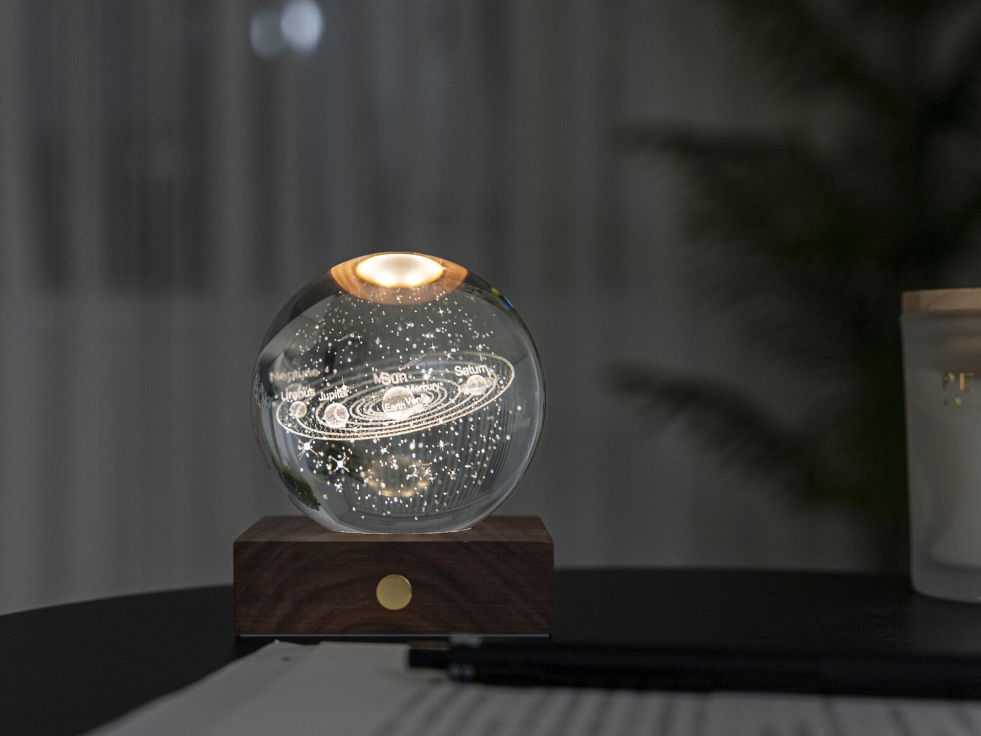 GINGKO 3D Смарт лампа “Amber Crystal“ – Слънчева система