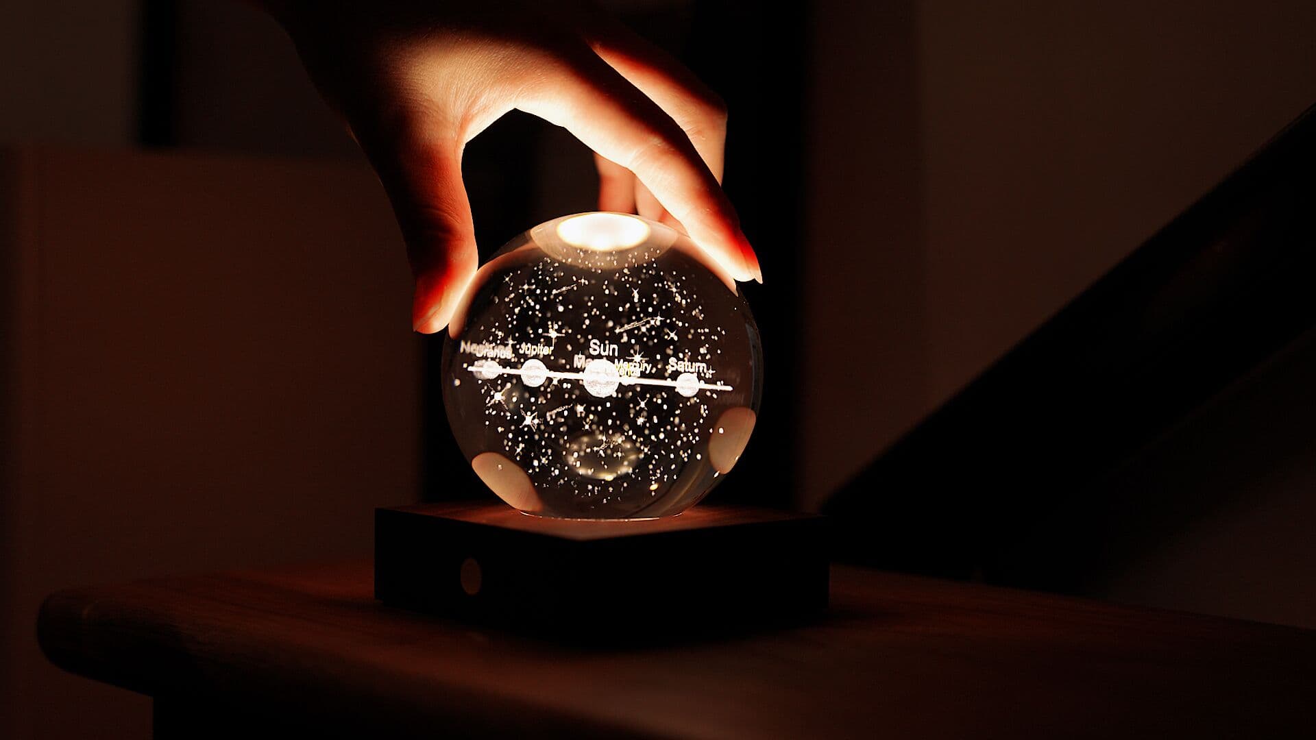 GINGKO 3D Смарт лампа “Amber Crystal“ – Слънчева система