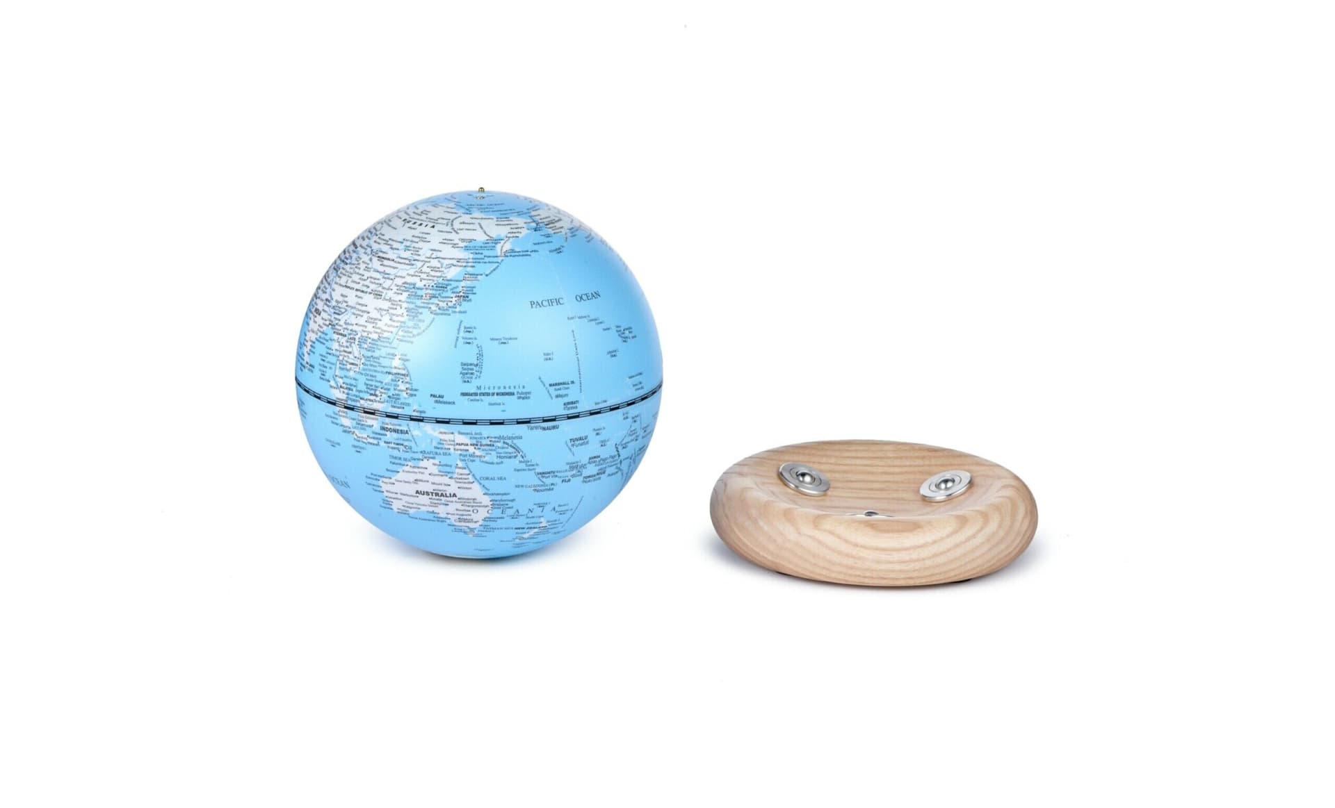 GINGKO Смарт лампа глобус “Atlas Globe“ –  светлосиня/бял ясен