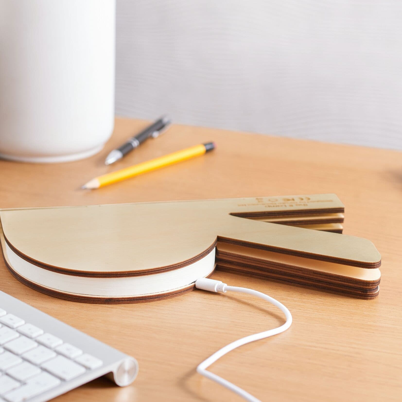 GINGKO Смарт лампа “R Space“ – кленово дърво