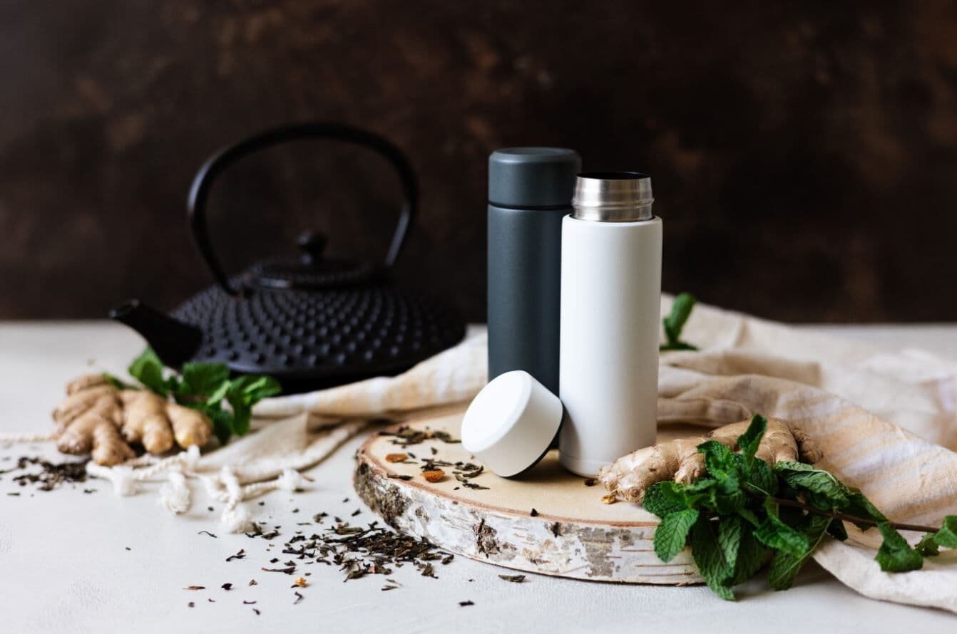 KYOCERA Двустенен термос с вакуумна изолация “Slim“ – 180 мл. – бял