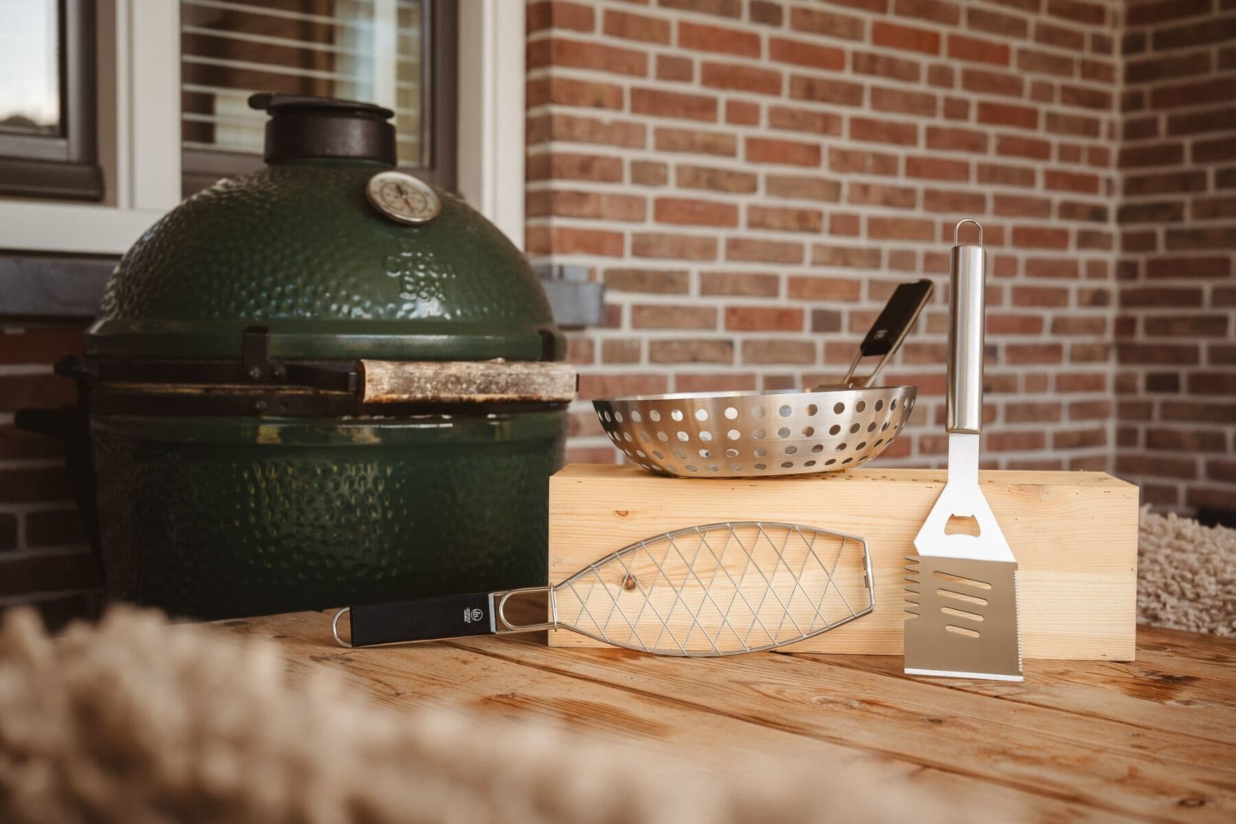 LEOPOLD VIENNA Перфориран уок тиган за барбекю