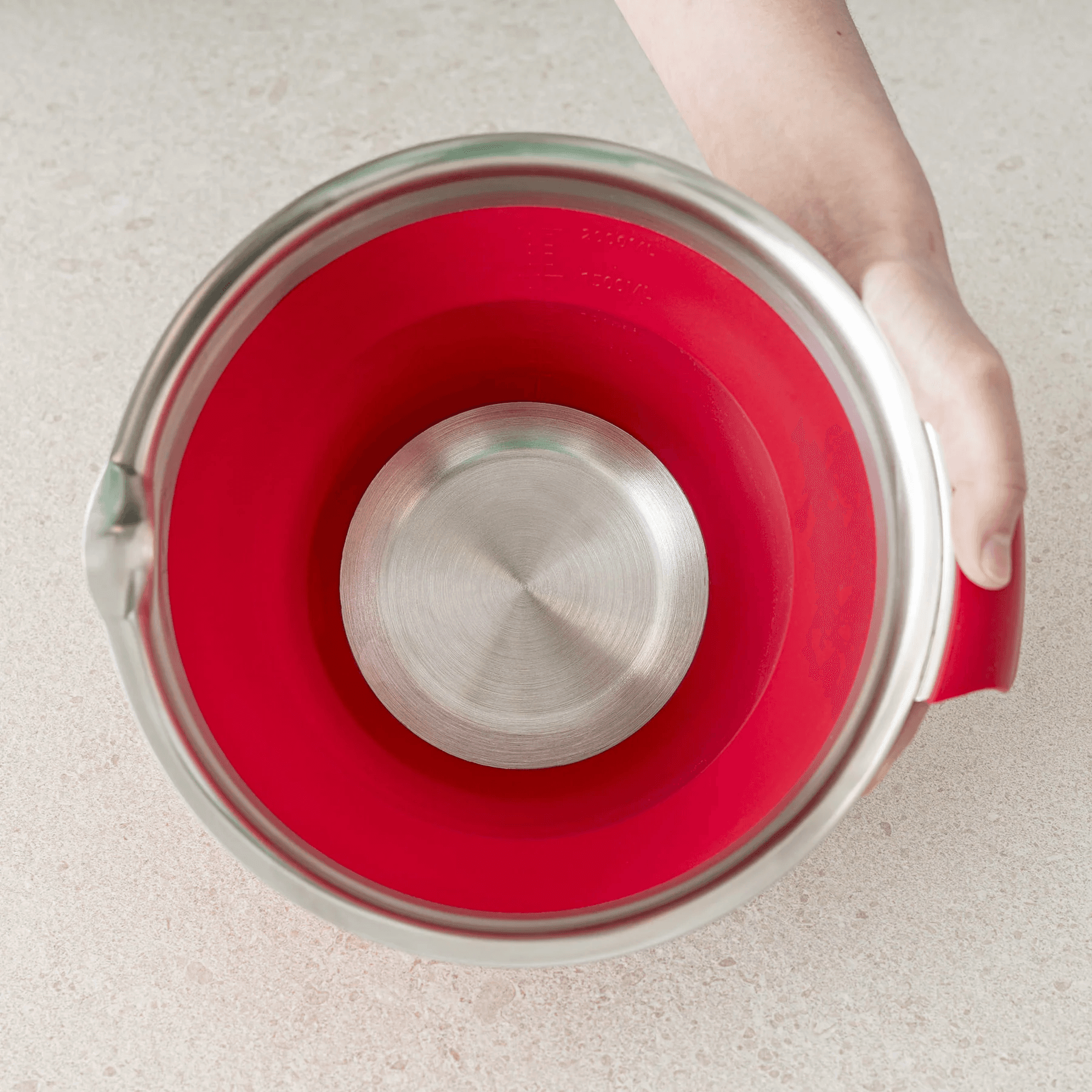 COOX Сгъваема купа с дръжка за миксиране и разбиване – 2 л. – червена