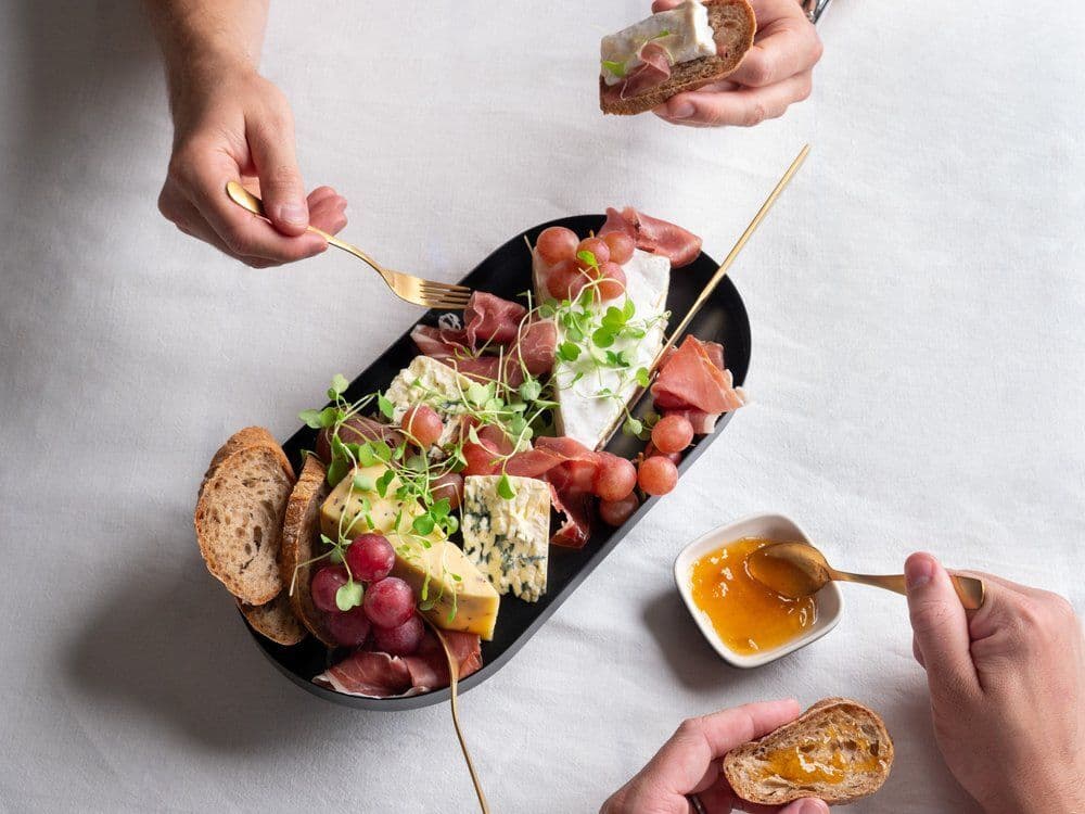 MAKU Овална табла за сервиране 32 х 16 см.