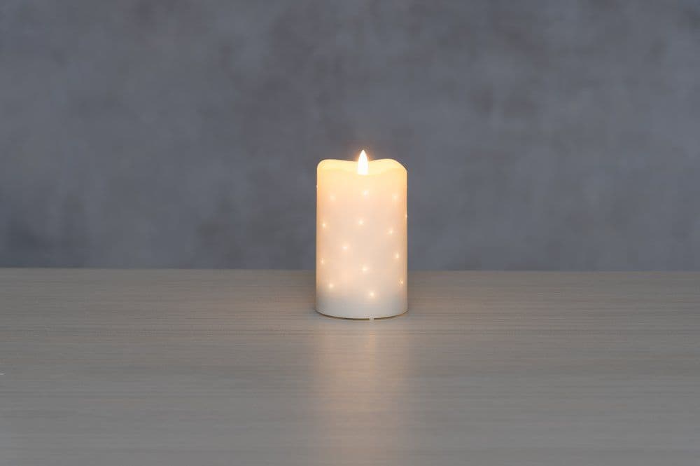 FINNLUMOR Восъчна LED свещ с 3D пламък - бяла - 13 см. — снимка 4