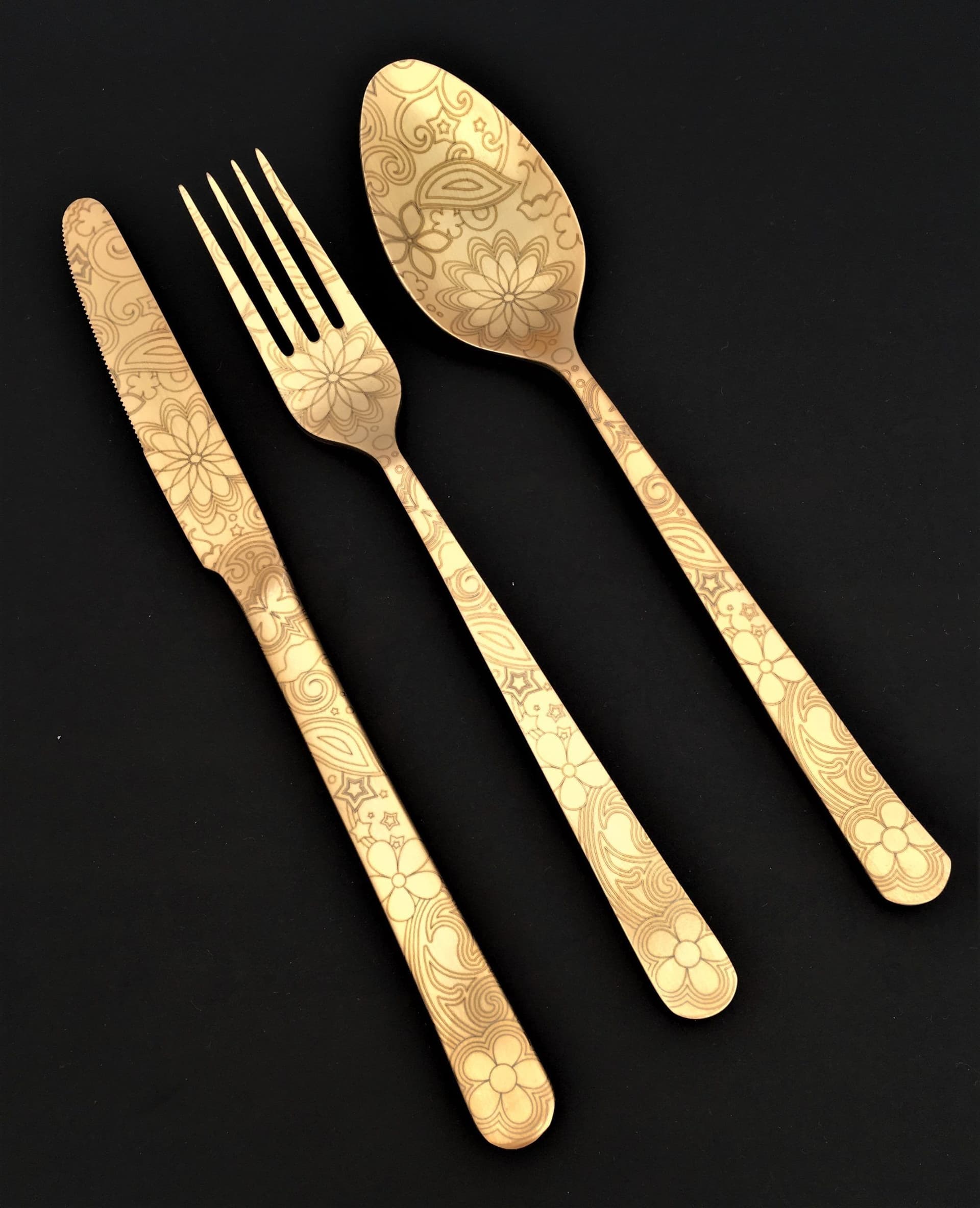 HERDMAR Комплект прибори за хранене “OSLO № 23″ – 36 части – позлатени, гравирани